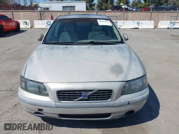 2004 Volvo S60 с VIN YV1RS64A842389787, выставлен на аукционе IAAI как лот 41853856 с пробегом 54 305 миль миль и . История ставок и продаж доступна на DreamBid. Изображение 6.
