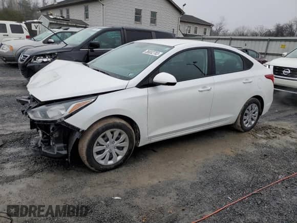 2022 Hyundai Accent SEL z VIN 3KPC24A61NE183764, wystawiony jako Copart lot #36652783 z przebiegiem 1 179 mil mil oraz . Historia ofert i sprzedaży dostępna na DreamBid. Obrazek 1.