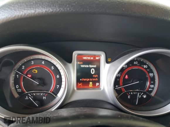 2017 Dodge Journey SXT with VIN 3C4PDCBB2HT507984, listed as a Copart auction lot 81929735 with 165,733 mi miles and Salvage title. Bid and sale history available at DreamBid. Image 9.