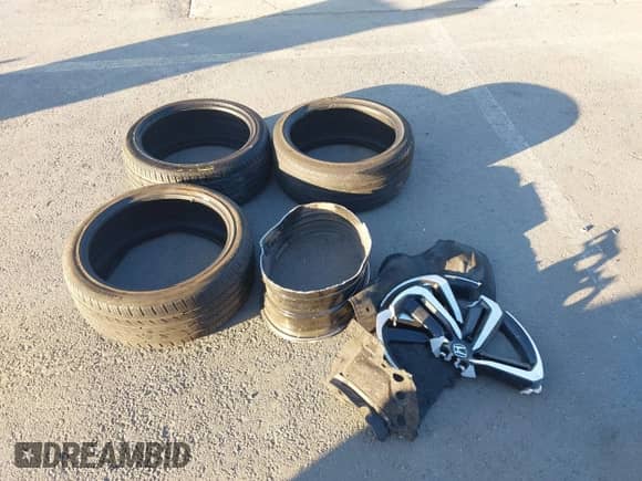 2019 Honda Accord Sport z VIN 1HGCV1F39KA083142, wystawiony jako IAAI lot #43494267 z przebiegiem 45 303 mil mil oraz . Historia ofert i sprzedaży dostępna na DreamBid. Obrazek 12.