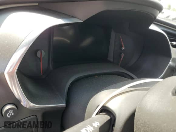 2018 Chevrolet Corvette 1LT z VIN 1G1YB2D71J5101304, wystawiony jako Copart lot #64111735 z przebiegiem Nie podano mil oraz Szkoda całkowita • Salvage title. Historia ofert i sprzedaży dostępna na DreamBid. Obrazek 9.