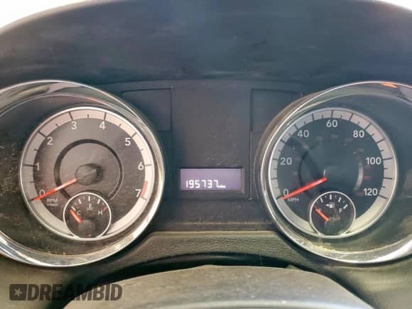 2019 Dodge Grand Caravan SXT z VIN 2C4RDGCGXKR712666, wystawiony jako Copart lot #64118595 z przebiegiem 195 737 mil mil oraz Szkoda całkowita • Salvage title. Historia ofert i sprzedaży dostępna na DreamBid. Obrazek 9.