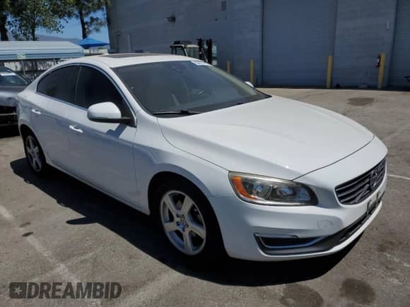2015 Volvo S60 с VIN YV126MFD2F1309782, выставлен на аукционе Copart как лот 69631415 с пробегом 81 767 миль миль и Списание • Salvage title. История ставок и продаж доступна на DreamBid. Изображение 4.