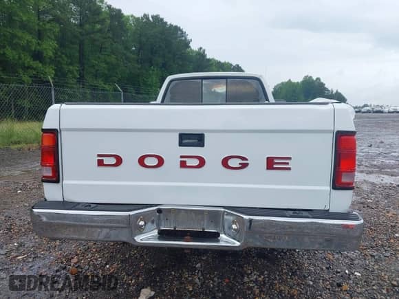 1993 Dodge Dakota S с VIN 1B7FL26X5PS202557, выставлен на аукционе IAAI как лот 42224806 с пробегом 87 871 миль миль и . История ставок и продаж доступна на DreamBid. Изображение 16.