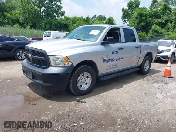 2016 Ram 1500 Tradesman z VIN 1C6RR7KG3GS305742, wystawiony jako IAAI lot #42548001 z przebiegiem 313 235 mil mil oraz . Historia ofert i sprzedaży dostępna na DreamBid. Obrazek 18.
