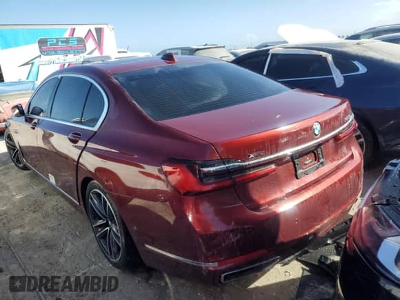 2021 BMW 7 Series 750i xDrive z VIN WBA7U2C03MCF89429, wystawiony jako Copart lot #74616114 z przebiegiem Nie podano mil oraz Nie do naprawy • Non repairable. Historia ofert i sprzedaży dostępna na DreamBid. Obrazek 2.