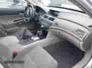 2009 Honda Accord EX z VIN 1HGCP26799A102477, wystawiony jako IAAI lot #43251936 z przebiegiem 120 962 mil mil oraz . Historia ofert i sprzedaży dostępna na DreamBid. Obrazek 5.