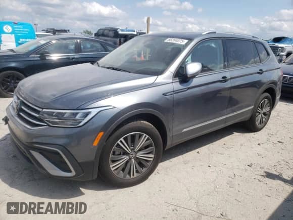 2024 Volkswagen Tiguan Wolfsburg Edition с VIN 3VVAB7AX7RM221769, выставлен на аукционе Copart как лот 65284075 с пробегом 1 433 миль миль и Списание • Salvage title. История ставок и продаж доступна на DreamBid. Изображение 1.