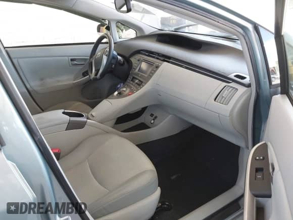 2013 Toyota Prius One with VIN JTDKN3DUXD1726781, listed as a IAAI auction lot 42991533 with 99,185 mi miles and . Bid and sale history available at DreamBid. Image 5.