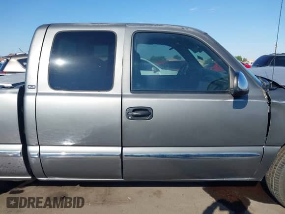2000 GMC Sierra 1500 SLE с VIN 2GTEC19T5Y1168507, выставлен на аукционе IAAI как лот 43311131 с пробегом 262 412 миль миль и . История ставок и продаж доступна на DreamBid. Изображение 13.