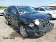 2010 Jeep Compass Latitude с VIN 1J4NF1FB2AD642999, выставлен на аукционе IAAI как лот 42798577 с пробегом 178 832 миль миль и . История ставок и продаж доступна на DreamBid. Изображение 1.