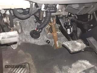 2011 Hyundai Sonata SE z VIN 5NPEC4AC4BH060236, wystawiony jako IAAI lot #43193376 z przebiegiem 87 918 mil mil oraz . Historia ofert i sprzedaży dostępna na DreamBid. Obrazek 6.