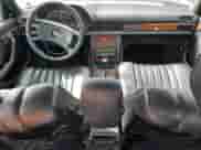 1985 Mercedes-Benz 300 z VIN WDBCB20C8FA141333, wystawiony jako Copart lot #51154565 z przebiegiem 123 377 mil mil oraz Czysty tytuł • Clean title. Historia ofert i sprzedaży dostępna na DreamBid. Obrazek 8.