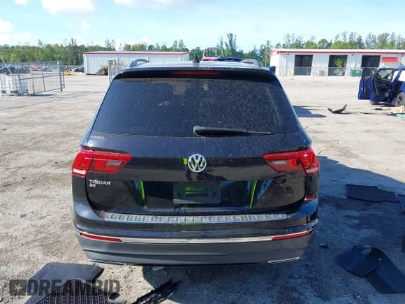2020 Volkswagen Tiguan SE с VIN 3VV3B7AX5LM035504, выставлен на аукционе IAAI как лот 42561177 с пробегом 80 684 миль миль и . История ставок и продаж доступна на DreamBid. Изображение 17.