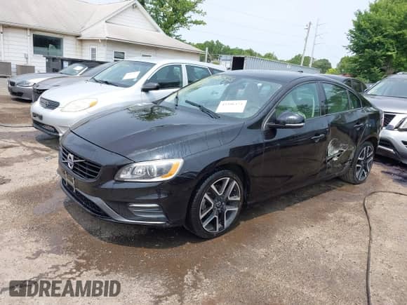 2018 Volvo S60 Dynamic с VIN YV126MFL4J2458009, выставлен на аукционе IAAI как лот 42396373 с пробегом 175 270 миль миль и . История ставок и продаж доступна на DreamBid. Изображение 17.