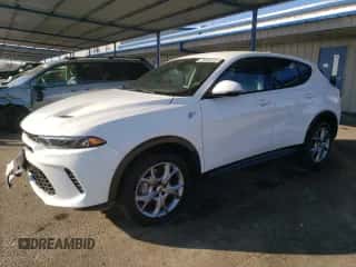 2024 Dodge Hornet R/T с VIN ZACPDFCW1R3A28927, выставлен на аукционе Copart как лот 83539364 с пробегом 18 650 миль миль и На запчасти • Non repairable. История ставок и продаж доступна на DreamBid. Изображение 1.