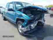 1998 Chevrolet Silverado 1500 z VIN 2GCEC19M2W1251821, wystawiony jako IAAI lot #42166116 z przebiegiem 215 094 mil mil oraz . Historia ofert i sprzedaży dostępna na DreamBid. Obrazek 17.