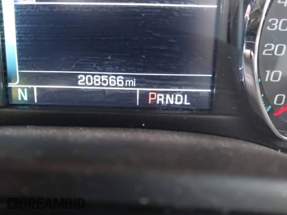 2018 Chevrolet Tahoe Commercial z VIN 1GNLCDEC4JR223676, wystawiony jako IAAI lot #43327555 z przebiegiem 208 566 mil mil oraz . Historia ofert i sprzedaży dostępna na DreamBid. Obrazek 15.