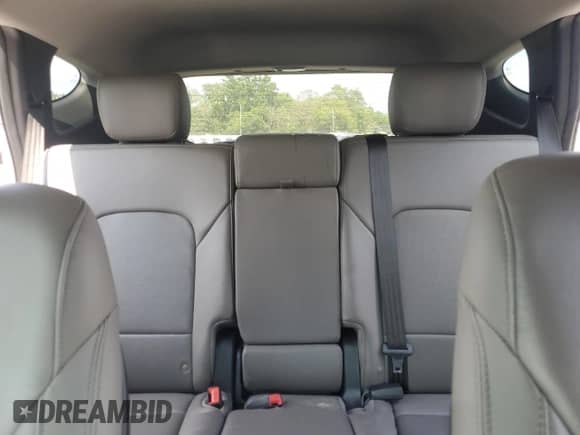 2018 Hyundai Santa Fe 2.4L с VIN 5XYZUDLB6JG570838, выставлен на аукционе Copart как лот 65749735 с пробегом 25 839 миль миль и Списание • Salvage title. История ставок и продаж доступна на DreamBid. Изображение 10.