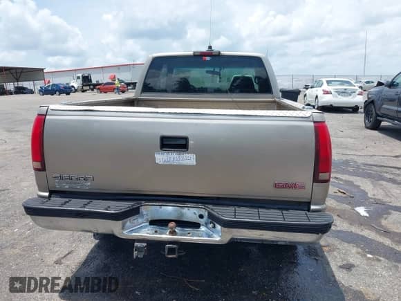 1998 GMC Sierra 1500 с VIN 1GTEC19R6WR516887, выставлен на аукционе IAAI как лот 42527520 с пробегом 180 174 миль миль и . История ставок и продаж доступна на DreamBid. Изображение 17.