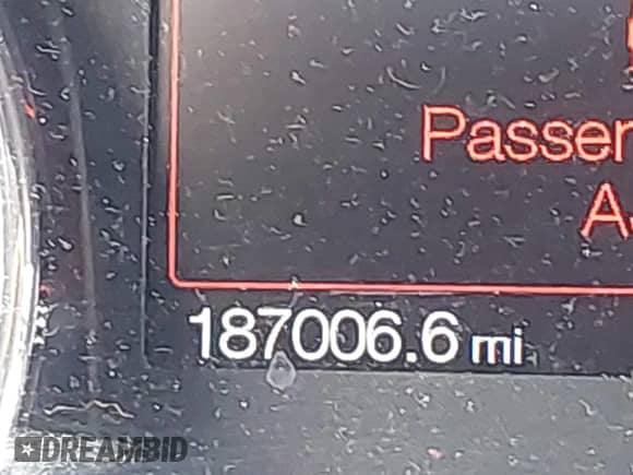 2011 Ford F-150 XL z VIN 1FTFW1CF4BFD26687, wystawiony jako IAAI lot #42752982 z przebiegiem 187 006 mil mil oraz . Historia ofert i sprzedaży dostępna na DreamBid. Obrazek 16.