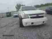 2010 Chevrolet Tahoe LTZ z VIN 1GNUCCE03AR198015, wystawiony jako Copart lot #54195135 z przebiegiem 235 272 mil mil oraz Szkoda całkowita • Salvage title. Historia ofert i sprzedaży dostępna na DreamBid. Obrazek 14.