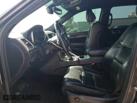 2017 Jeep Grand Cherokee Overland with VIN 1C4RJECG4HC903367, listed as a Copart auction lot 61584705 with 91,464 mi miles and Salvage title. Bid and sale history available at DreamBid. Image 7.