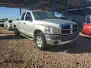 2006 Dodge 1500 SLT z VIN 1D7HA18N16S660928, wystawiony jako Copart lot #82275345 z przebiegiem 156 017 mil mil oraz Czysty tytuł • Clean title. Historia ofert i sprzedaży dostępna na DreamBid. Obrazek 4.