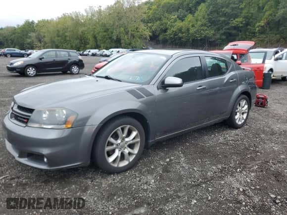 2013 Dodge Avenger R/T с VIN 1C3CDZBG5DN572842, выставлен на аукционе Copart как лот 71488615 с пробегом 54 224 миль миль и Списание • Salvage title. История ставок и продаж доступна на DreamBid. Изображение 1.