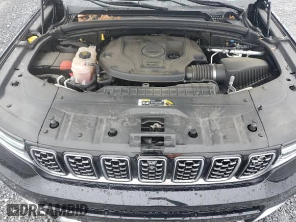 2021 Jeep Grand Cherokee Summit Reserve with VIN 1C4RJKEGXM8108090, listed as a Copart auction lot 84906824 with 20,752 mi miles and Salvage title. Bid and sale history available at DreamBid. Image 13.