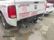 2012 Ram 1500 ST z VIN 3C6JD6DP9CG201129, wystawiony jako IAAI lot #41910314 z przebiegiem 257 828 mil mil oraz . Historia ofert i sprzedaży dostępna na DreamBid. Obrazek 6.