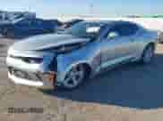 2016 Chevrolet Camaro 1LT z VIN 1G1FB1RS7G0192101, wystawiony jako IAAI lot #43322925 z przebiegiem 93 870 mil mil oraz . Historia ofert i sprzedaży dostępna na DreamBid. Obrazek 17.