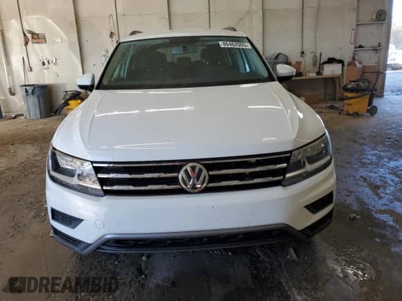 2019 Volkswagen Tiguan S z VIN 3VV1B7AX8KM116826, wystawiony jako Copart lot #86462005 z przebiegiem 80 414 mil mil oraz Szkoda całkowita • Salvage title. Historia ofert i sprzedaży dostępna na DreamBid. Obrazek 5.