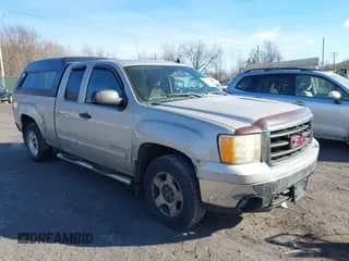 2008 GMC Sierra 1500 SLE2 z VIN 2GTEK19J981145233, wystawiony jako IAAI lot #41314798 z przebiegiem 193 154 mil mil oraz . Historia ofert i sprzedaży dostępna na DreamBid. Obrazek 1.