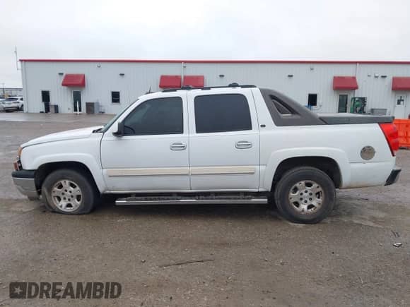 2005 Chevrolet Avalanche Z66 с VIN 3GNEC12Z25G285776, выставлен на аукционе IAAI как лот 41959453 с пробегом 169 965 миль миль и . История ставок и продаж доступна на DreamBid. Изображение 14.