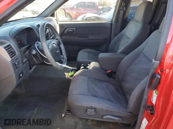 2004 Chevrolet Colorado LS Z71 z VIN 1GCDS196448220242, wystawiony jako Copart lot #42201895 z przebiegiem 119 889 mil mil oraz Szkoda całkowita • Salvage title. Historia ofert i sprzedaży dostępna na DreamBid. Obrazek 7.