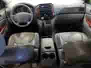 2004 Toyota Sienna XLE z VIN 5TDZA22C94S035808, wystawiony jako Copart lot #82506855 z przebiegiem 169 350 mil mil oraz Czysty tytuł • Clean title. Historia ofert i sprzedaży dostępna na DreamBid. Obrazek 8.