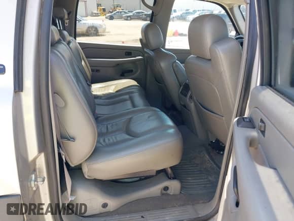 2006 Chevrolet Avalanche Z66 z VIN 3GNEC12ZX6G238271, wystawiony jako IAAI lot #41954246 z przebiegiem 213 059 mil mil oraz . Historia ofert i sprzedaży dostępna na DreamBid. Obrazek 8.