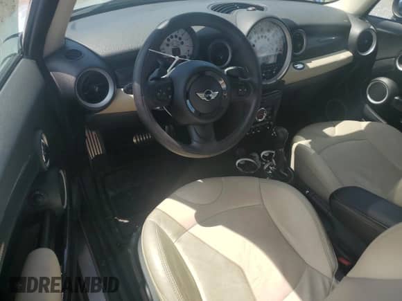 2013 MINI Hardtop S with VIN WMWSV3C50DT392465, listed as a Copart auction lot 58340735 with 40,731 mi miles and Salvage title. Bid and sale history available at DreamBid. Image 8.