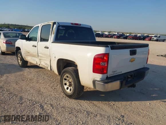 2012 Chevrolet Silverado 1500 LS z VIN 3GCPCREA3CG240817, wystawiony jako IAAI lot #43135184 z przebiegiem 314 528 mil mil oraz . Historia ofert i sprzedaży dostępna na DreamBid. Obrazek 3.