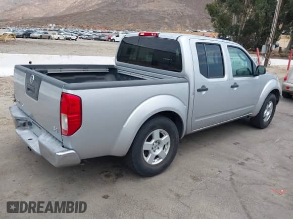 2006 Nissan Frontier SE с VIN 1N6AD07U56C459398, выставлен на аукционе IAAI как лот 42756580 с пробегом 145 988 миль миль и . История ставок и продаж доступна на DreamBid. Изображение 4.