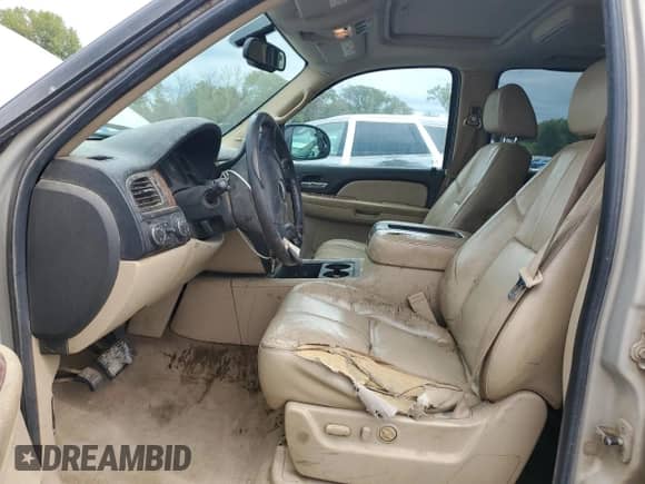 2007 Chevrolet Tahoe LT z VIN 1GNFK13007R188117, wystawiony jako Copart lot #81261905 z przebiegiem Nie podano mil oraz Czysty tytuł • Clean title. Historia ofert i sprzedaży dostępna na DreamBid. Obrazek 7.