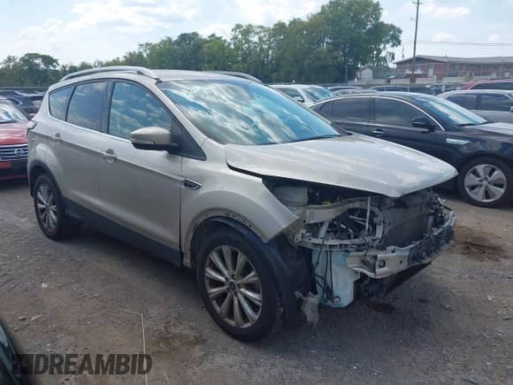 2017 Ford Escape Titanium с VIN 1FMCU9JD2HUB42048, выставлен на аукционе IAAI как лот 43214013 с пробегом 111 365 миль миль и . История ставок и продаж доступна на DreamBid. Изображение 1.
