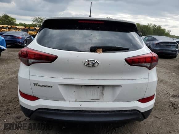 2018 Hyundai Tucson SE z VIN KM8J23A45JU727075, wystawiony jako Copart lot #72063095 z przebiegiem 82 864 mil mil oraz Szkoda całkowita • Salvage title. Historia ofert i sprzedaży dostępna na DreamBid. Obrazek 6.