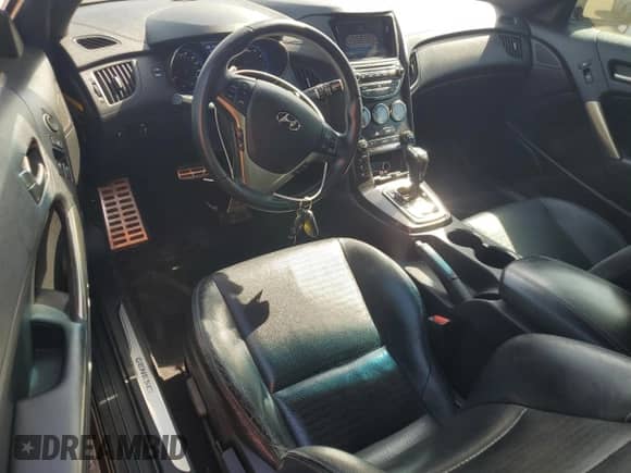 2014 Hyundai Genesis Coupe Ultimate с VIN KMHHU6KJXEU113420, выставлен на аукционе Copart как лот 81993125 с пробегом 163 451 миль миль и Списание • Salvage title. История ставок и продаж доступна на DreamBid. Изображение 8.