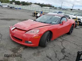 2005 Chevrolet Corvette с VIN 1G1YY24U155119036, выставлен на аукционе Copart как лот 82219065 с пробегом 72 053 миль миль и Списание • Salvage title. История ставок и продаж доступна на DreamBid. Изображение 1.