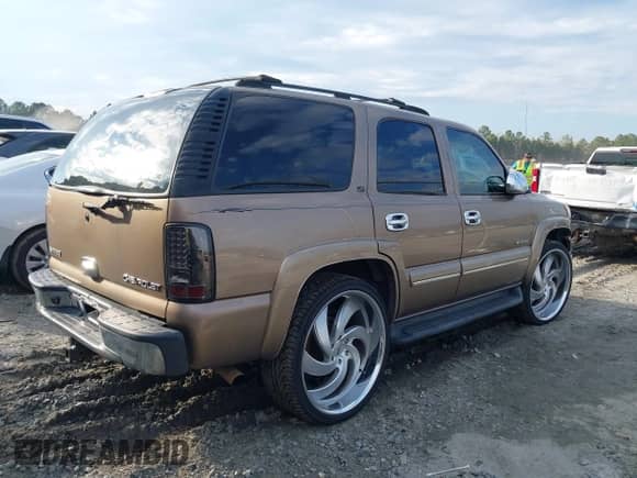 2003 Chevrolet Tahoe Z71 с VIN 1GNEK13Z93R139602, выставлен на аукционе IAAI как лот 41649322 с пробегом 94 833 миль миль и . История ставок и продаж доступна на DreamBid. Изображение 13.