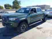 2021 Toyota Tacoma SR5 z VIN 3TMDZ5BN8MM114649, wystawiony jako IAAI lot #43493615 z przebiegiem 63 288 mil mil oraz . Historia ofert i sprzedaży dostępna na DreamBid. Obrazek 2.