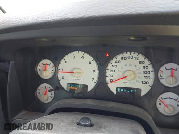 2004 Dodge 1500 SLT z VIN 1D7HA18D84J247690, wystawiony jako IAAI lot #43137234 z przebiegiem 280 036 mil mil oraz . Historia ofert i sprzedaży dostępna na DreamBid. Obrazek 7.