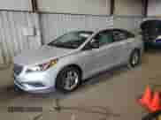 2017 Hyundai Sonata SE with VIN 5NPE24AFXHH548712, listed as a Copart auction lot 81559405 with 95,576 mi miles and Salvage title. Bid and sale history available at DreamBid. Image 1.